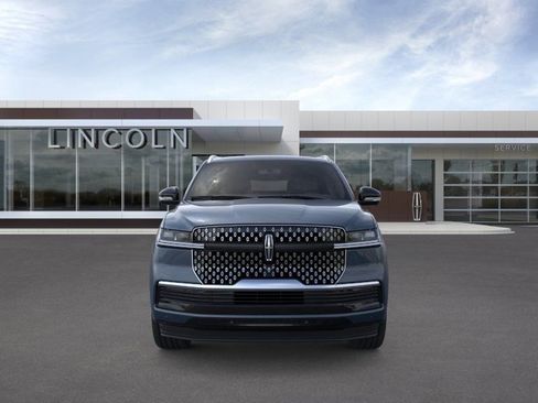 New 2026 Lincoln Navigator Reserve AWD/4WD image 6