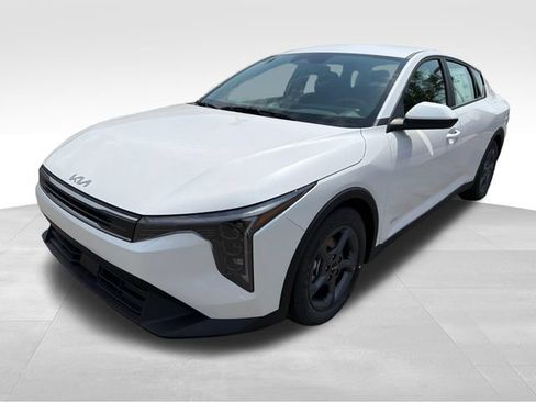 New 2026 Kia K4 FWD image 3