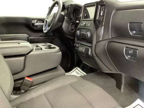 Used 2025 Chevrolet Silverado 1500 Custom AWD/4WD image 28