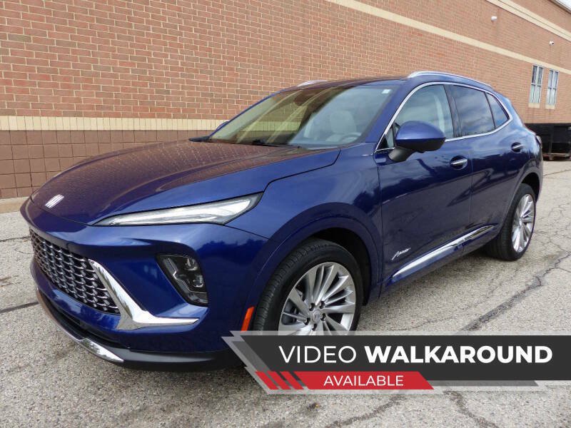 Used 2025 Buick Envision Avenir AWD/4WD image 1