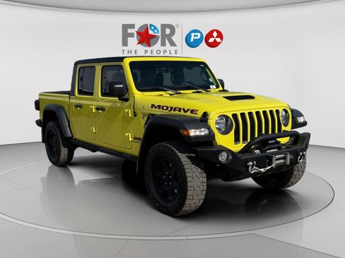 Used 2023 Jeep Gladiator Mojave w/ Trailer Tow Package image 7