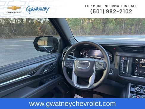 Used 2024 GMC Yukon Denali image 29