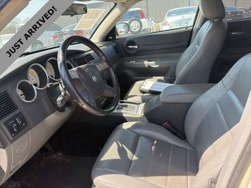 Used 2005 Dodge Magnum R/T w/ Convenience Group II image 10