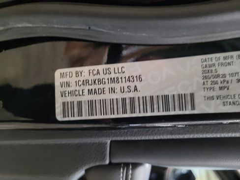 Used 2021 Jeep Grand Cherokee L Limited w/ Luxury Tech Group II image 33