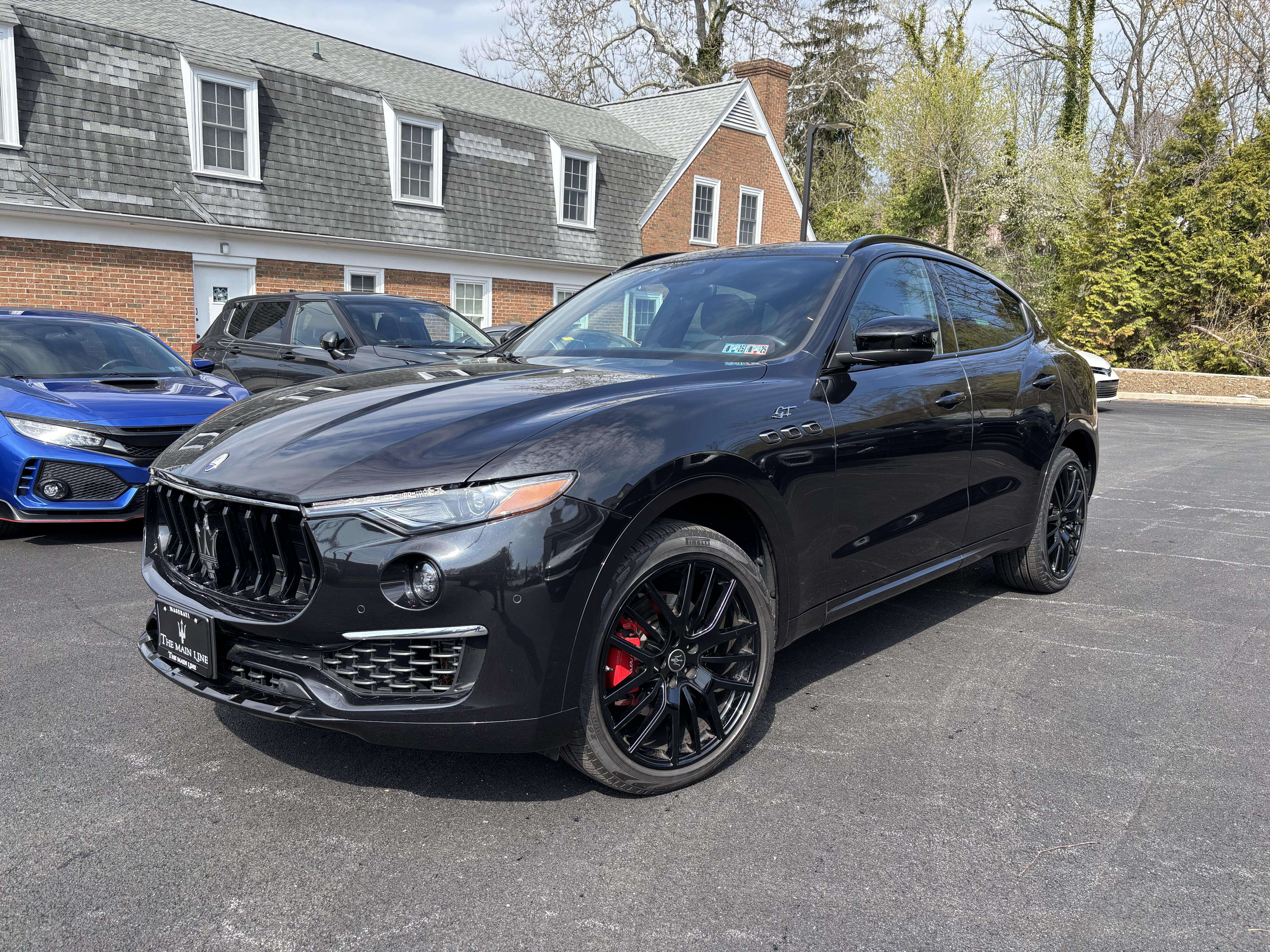 Used 2022 Maserati Levante GT AWD/4WD image 1