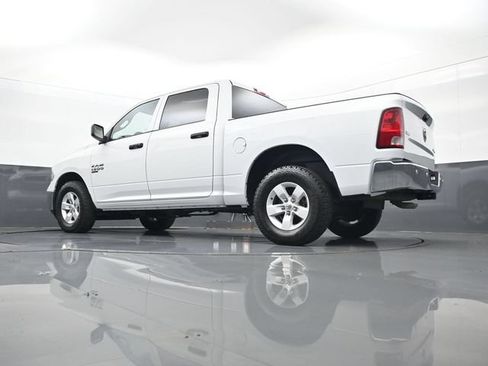 Used 2022 RAM 1500 Classic SLT w/ Electronics Group AWD/4WD image 27
