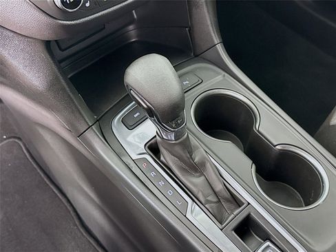 Used 2024 Chevrolet Equinox LT image 16