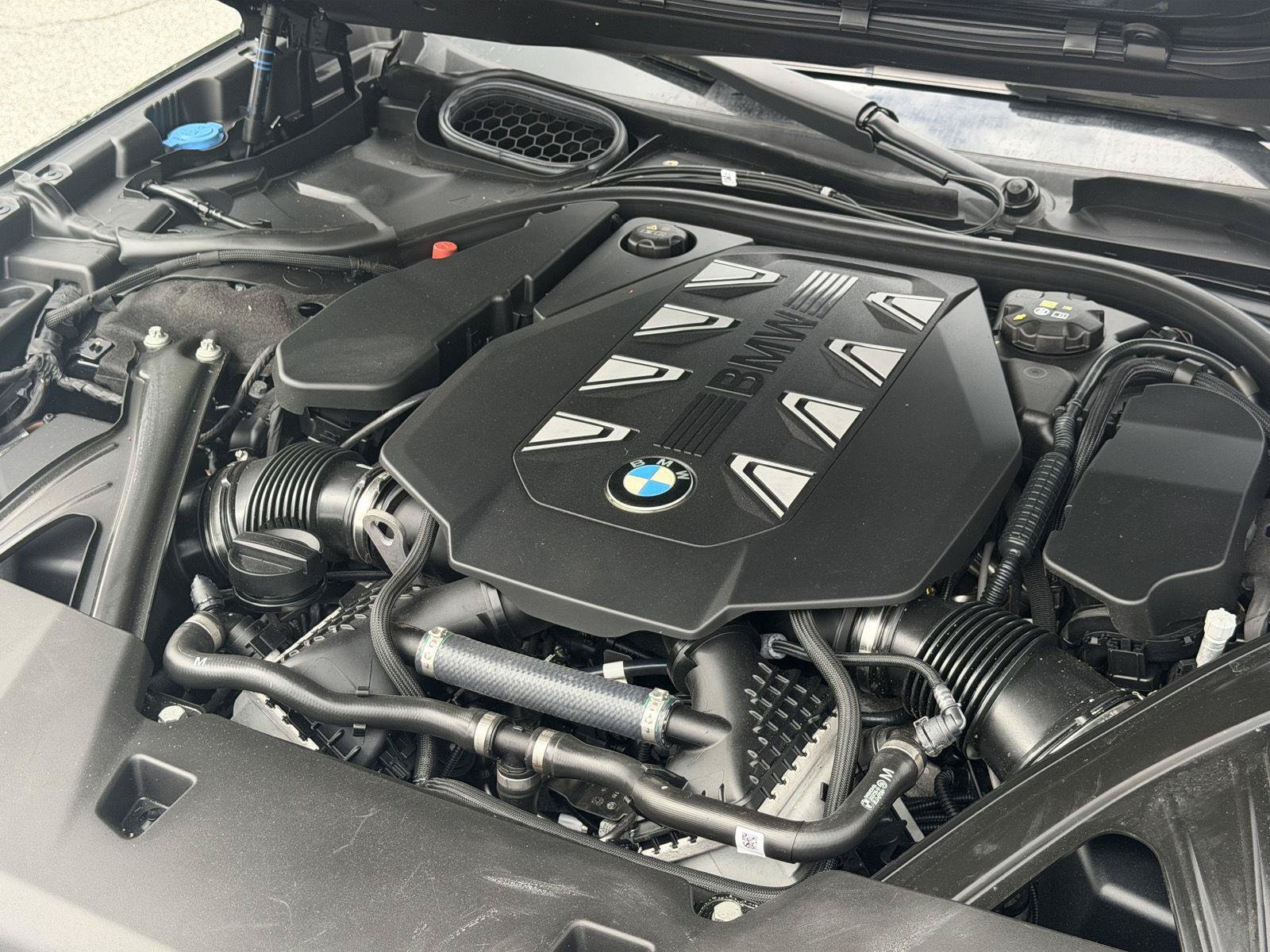 Used 2023 BMW 760i xDrive w/ Parking Assistance Package AWD/4WD image 45