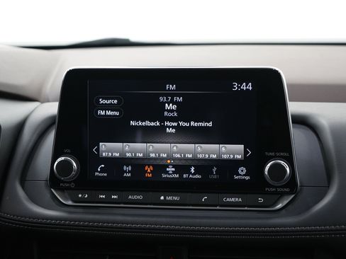Used 2023 Nissan Rogue SV w/ SV Premium B Package AWD/4WD image 16