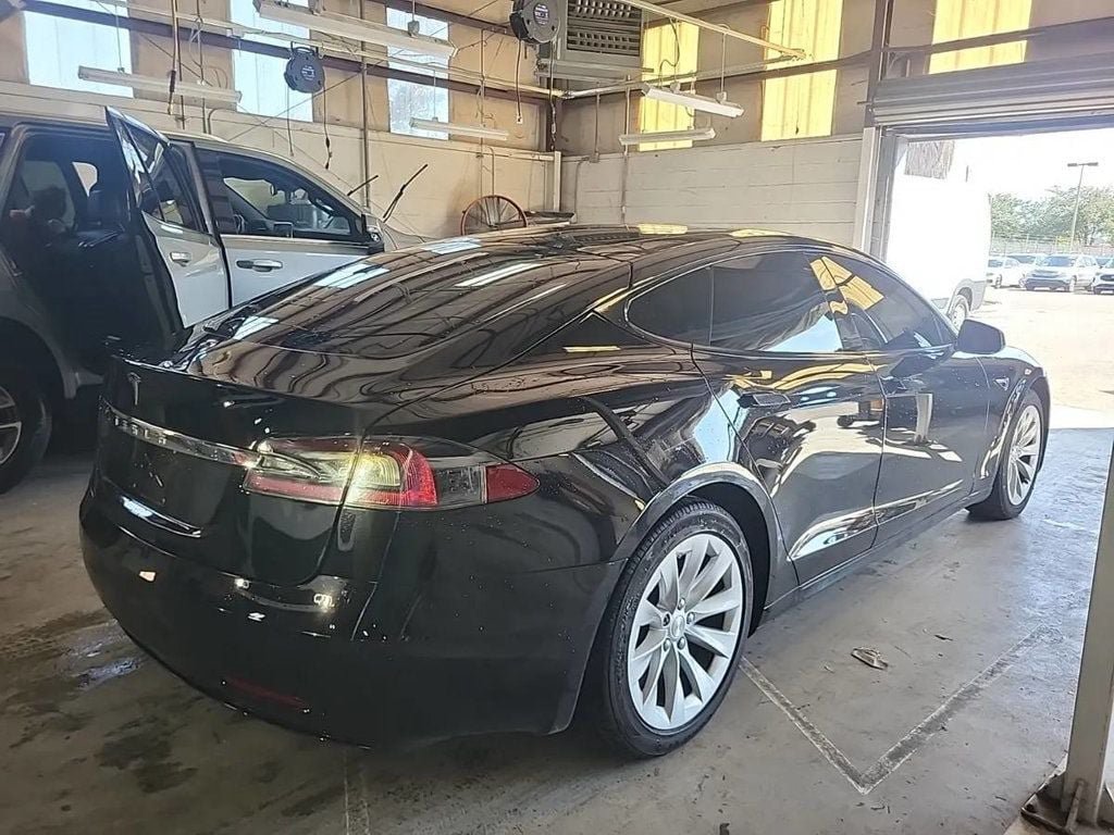 Used 2018 Tesla Model S 100D AWD/4WD image 3