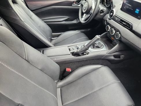Used 2025 MAZDA MX-5 Miata Grand Touring RWD image 20