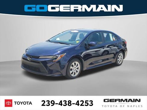 Certified 2025 Toyota Corolla LE FWD image 1