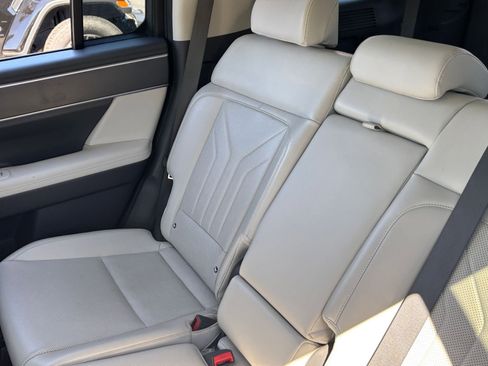 Used 2025 Hyundai Santa Fe SEL image 42