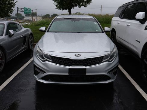 Used 2019 Kia Optima LX FWD image 3