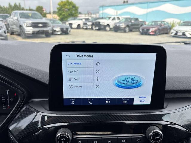 Used 2024 Ford Escape ST-Line AWD/4WD image 25