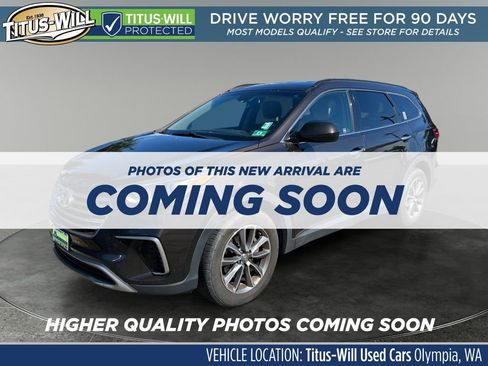 Used 2017 Hyundai Santa Fe SE AWD/4WD image 2