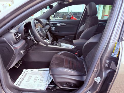 Used 2024 Dodge Hornet R/T Plus AWD/4WD image 17