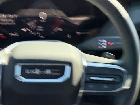 New 2026 GMC Yukon Elevation image 16