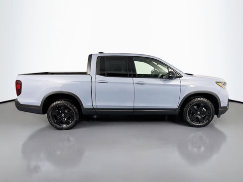 New 2026 Honda Ridgeline Black Edition image 4