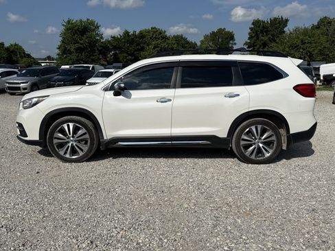 Used 2019 Subaru Ascent Touring w/ Popular Package #3 AWD/4WD image 3