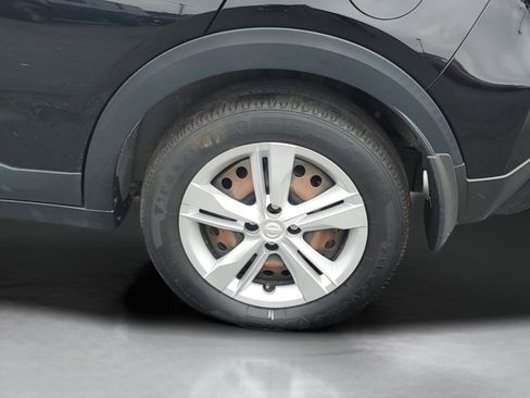 Used 2023 Nissan Kicks S FWD image 29
