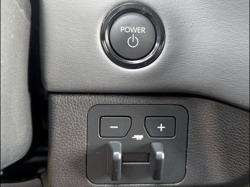 New 2026 Toyota Tundra Platinum AWD/4WD image 9