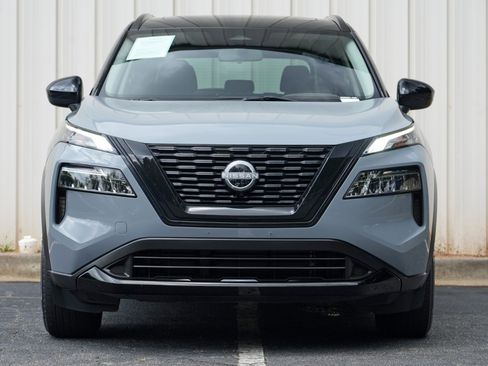 Used 2023 Nissan Rogue SV w/ SV Premium B Package FWD image 6