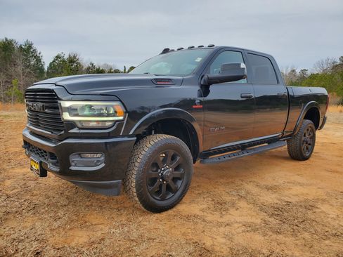 Used 2019 RAM 2500 Laramie image 17
