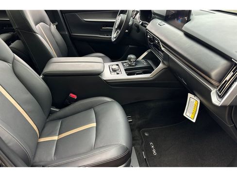 Certified 2025 MAZDA CX-90 3.3 Turbo w/ Premium Plus Pkg image 18