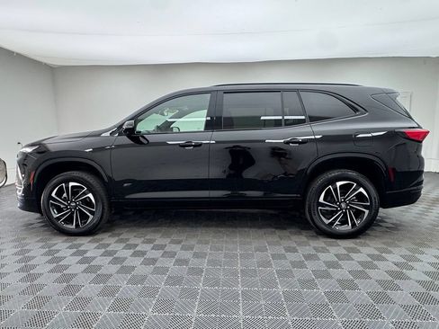 Used 2025 Buick Enclave Sport Touring FWD image 12