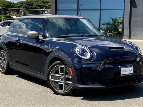 Certified 2024 MINI Cooper SE image 33