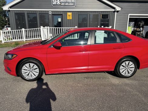 Used 2019 Volkswagen Jetta S FWD image 2