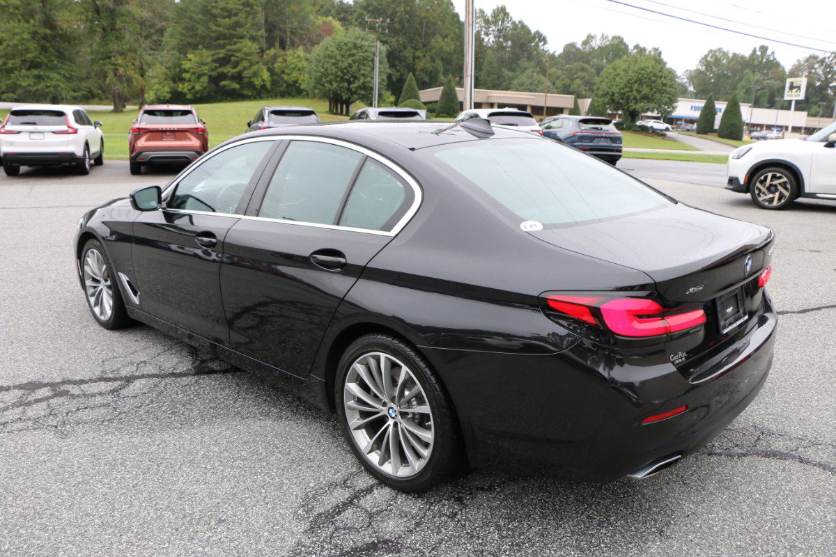 Used 2022 BMW 540i xDrive w/ Executive Package AWD/4WD image 3
