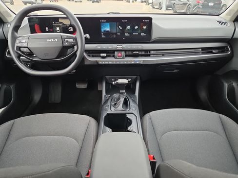 Used 2025 Kia K4 FWD image 14
