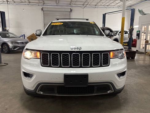 Used 2019 Jeep Grand Cherokee Limited AWD/4WD image 8