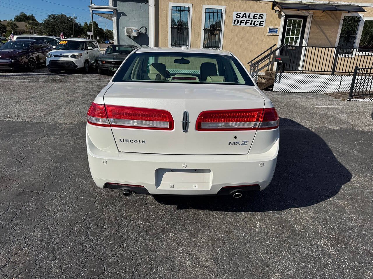 Used 2010 Lincoln MKZ FWD image 7