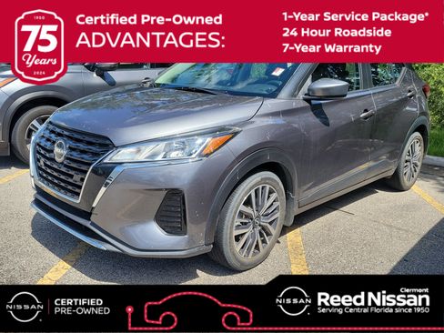 Used 2022 Nissan Kicks SV FWD image 1