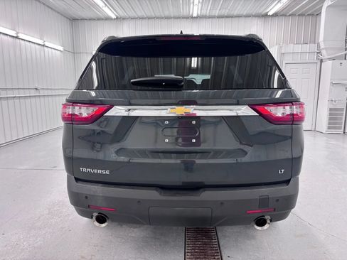 Used 2018 Chevrolet Traverse LT FWD image 5