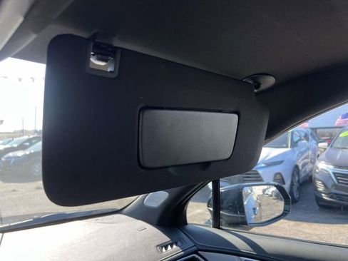 Used 2025 Cadillac XT6 Premium Luxury FWD image 37