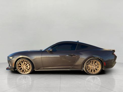 Used 2024 Ford Mustang GT Premium image 5