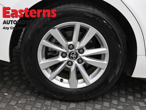 Used 2025 Toyota Camry LE image 29