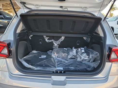 New 2026 Hyundai Venue SE image 20