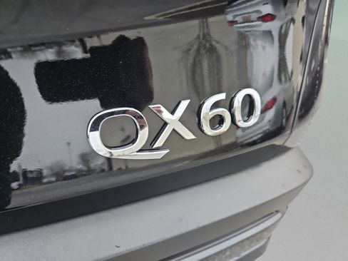 Used 2025 INFINITI QX60 Luxe image 10