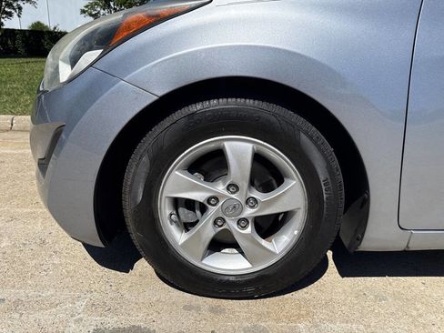 Used 2015 Hyundai Elantra SE FWD image 8