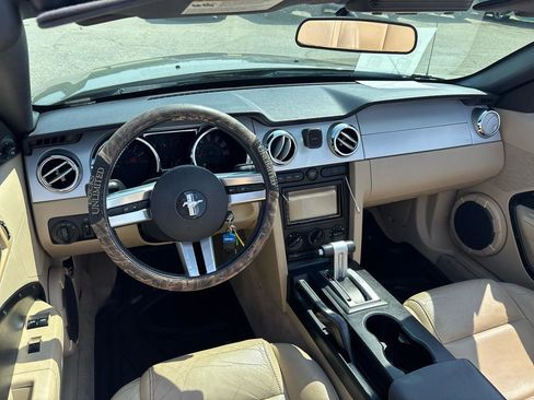 Used 2005 Ford Mustang Premium image 20