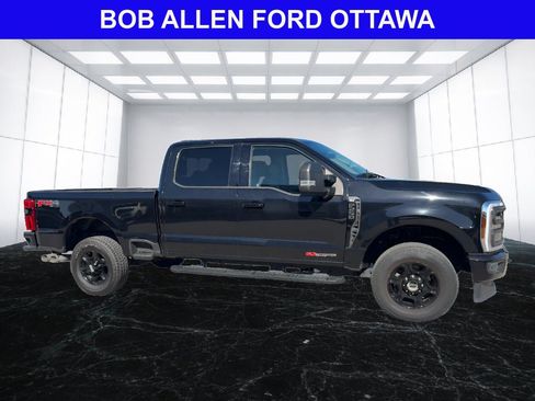 Used 2023 Ford F250 XLT w/ XLT Premium Package AWD/4WD image 6