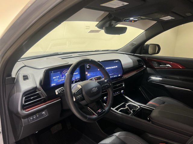Certified 2025 Chevrolet Traverse RS w/ LPO, Roadside Safety Package FWD image 9