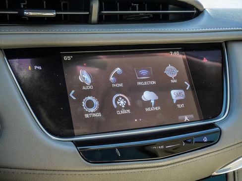 Used 2017 Cadillac XT5 Luxury w/ Driver Awareness Package FWD image 36