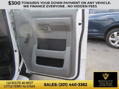 Used 2011 Ford E-150 and Econoline 150 XLT image 28