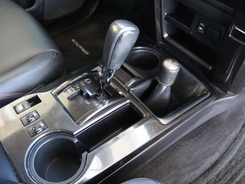 Used 2015 Toyota 4Runner Trail Premium image 47